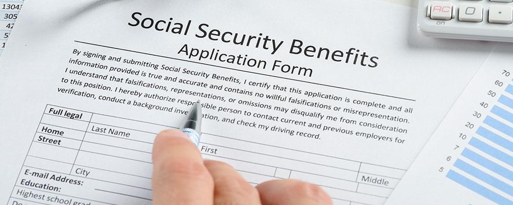 How is social security income affected by divorce?